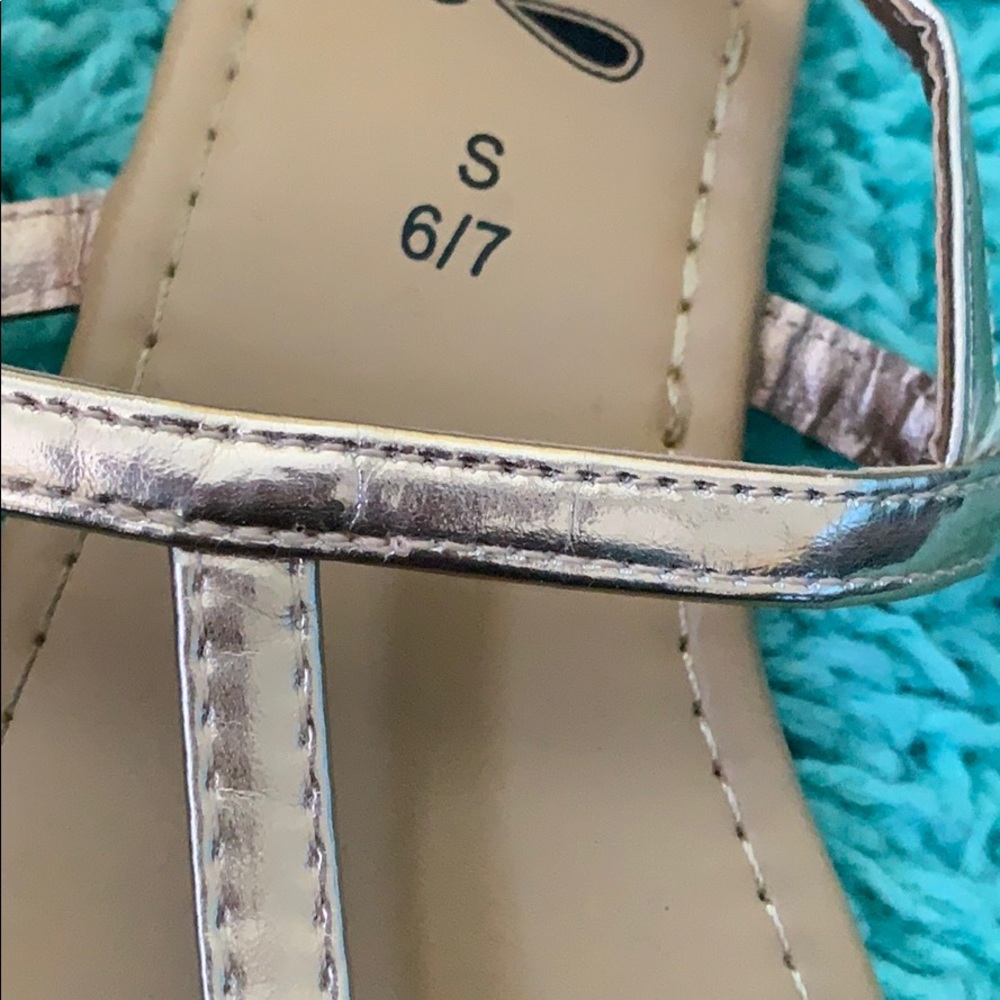 Sandals - Picture 2 of 2